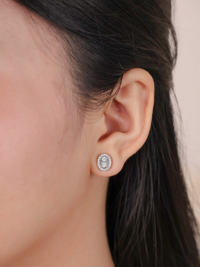 Diamonds Earrings Ovalia Setting